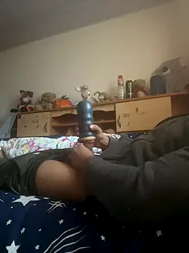 Snapshot of emea4 chatting on January 7, 2026, 11:59 am emea4 online show from January 7, 2026, 11:59 am