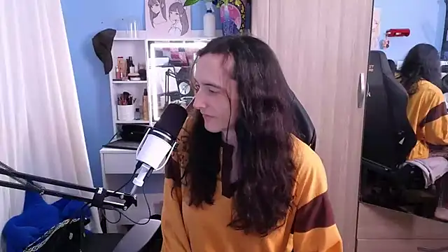 Snapshot of MemiKouki chatting on January 24, 2025, 3:02 pm MemiKouki online show from January 24, 2025, 3:02 pm