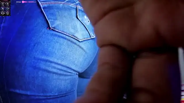 Snapshot of ayheleensexygirl1 chatting on October 8, 2025, 8:20 pm ayheleensexygirl1 online show from October 8, 2025, 8:20 pm