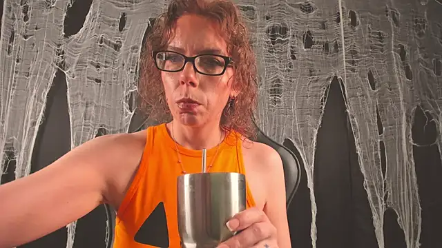 Snapshot of SaraDesirexo chatting on October 28, 2025, 12:26 pm SaraDesirexo online show from October 28, 2025, 12:26 pm