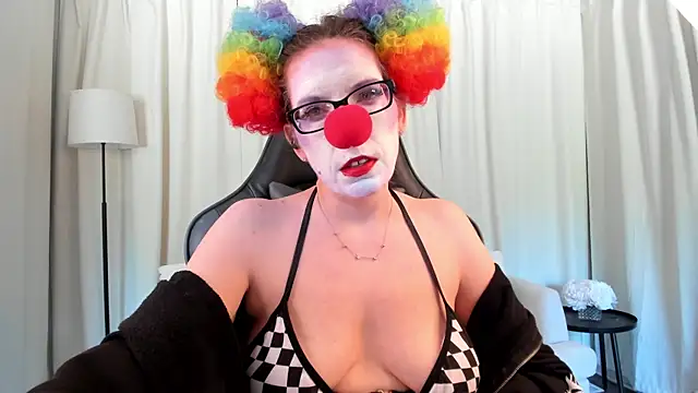 Snapshot of SaraDesirexo chatting on May 21, 2026, 1:19 pm SaraDesirexo online show from May 21, 2026, 1:19 pm