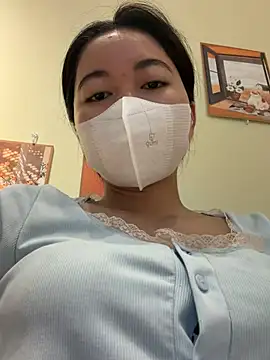 Snapshot of Lami_Mi chatting on July 24, 2026, 7:37 am Lami Mi online show from July 24, 2026, 7:37 am
