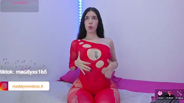 Snapshot of MaddyMendozaxx chatting on March 21, 2026, 2:24 am MaddyMendozaxx online show from March 21, 2026, 2:24 am