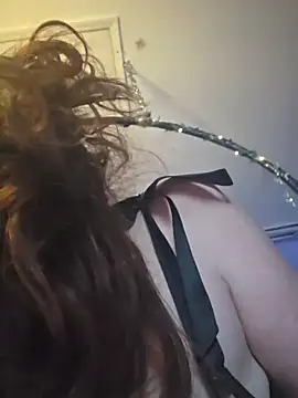 Snapshot of Avaivory chatting on November 2, 2025, 4:06 am Avaivory online show from November 2, 2025, 4:06 am