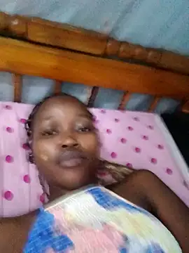 Snapshot of bellahlyee chatting on December 15, 2025, 6:47 pm bellahlyee online show from December 15, 2025, 6:47 pm