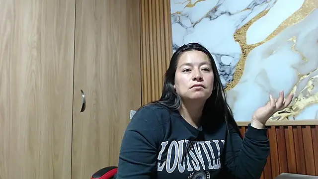 monickhot303av online show from May 3, 2026, 5:56 am