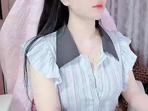 Snapshot of _Lygn__ chatting on November 12, 2025, 10:19 am Lygn online show from November 12, 2025, 10:19 am