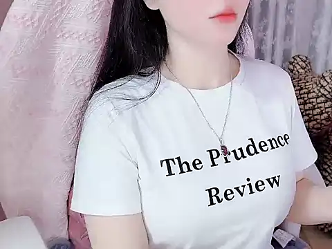 Snapshot of _Lygn__ chatting on November 8, 2025, 1:36 pm Lygn online show from November 8, 2025, 1:36 pm