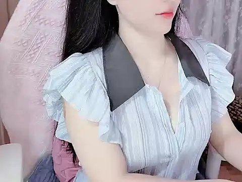 Snapshot of _Lygn__ chatting on October 28, 2025, 11:53 am Lygn online show from October 28, 2025, 11:53 am