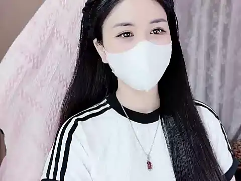 Snapshot of _Lygn__ chatting on October 23, 2025, 10:58 am Lygn online show from October 23, 2025, 10:58 am