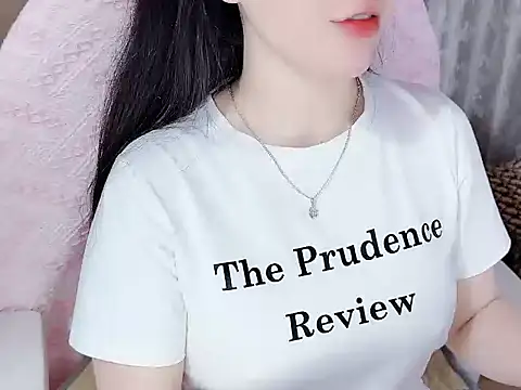 Snapshot of _Lygn__ chatting on October 9, 2025, 11:22 am Lygn online show from October 9, 2025, 11:22 am