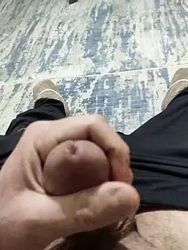 ssikerek23 online show from April 3, 2026, 1:34 am