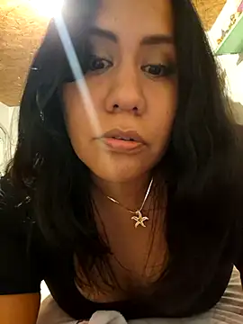 Snapshot of KasiaVenus_ chatting on October 19, 2025, 5:32 am KasiaVenus online show from October 19, 2025, 5:32 am