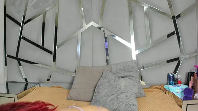 Catherinee69 x online show from December 20, 2025, 3:53 am