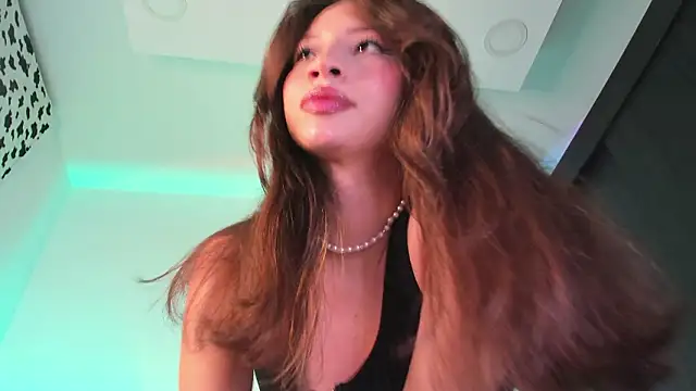 yourf4vpawg online show from March 8, 2026, 6:06 am