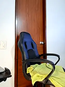 Snapshot of FREYJA- chatting on January 18, 2026, 6:33 pm FREYJA- online show from January 18, 2026, 6:33 pm