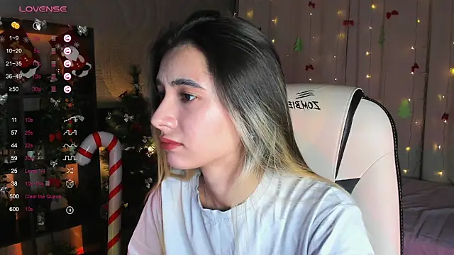 Snapshot of DarlaLike chatting on December 20, 2025, 3:42 am DarlaLike online show from December 20, 2025, 3:42 am