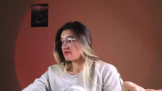 Snapshot of DarlaLike chatting on February 16, 2026, 4:00 am DarlaLike online show from February 16, 2026, 4:00 am