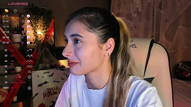 Snapshot of DarlaLike chatting on October 17, 2025, 4:05 am DarlaLike online show from October 17, 2025, 4:05 am