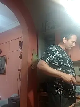Snapshot of Viause_Kentauelle chatting on June 1, 2026, 7:41 am Viause Kentauelle online show from June 1, 2026, 7:41 am