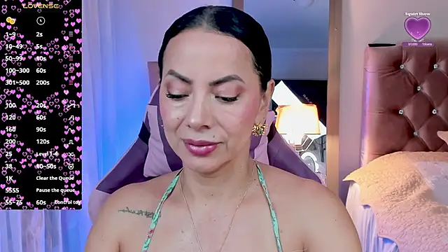 Snapshot of veronika_naughty chatting on October 14, 2025, 1:34 pm veronika naughty online show from October 14, 2025, 1:34 pm