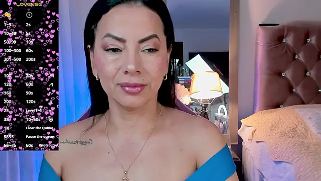 Snapshot of veronika_naughty chatting on October 16, 2025, 2:25 pm veronika naughty online show from October 16, 2025, 2:25 pm