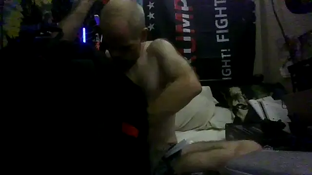 Snapshot of jaxx12369 chatting on October 19, 2025, 6:27 am jaxx12369 online show from October 19, 2025, 6:27 am