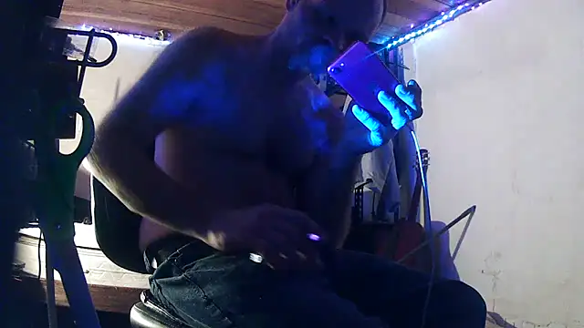 Snapshot of jaxx12369 chatting on February 12, 2026, 8:25 am jaxx12369 online show from February 12, 2026, 8:25 am