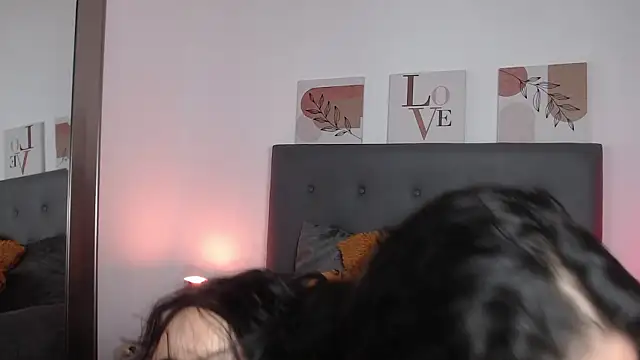 madisex s online show from March 14, 2026, 2:39 am