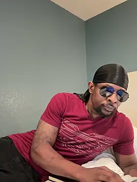 DrDickemDown88 online show from February 25, 2025, 12:38 pm