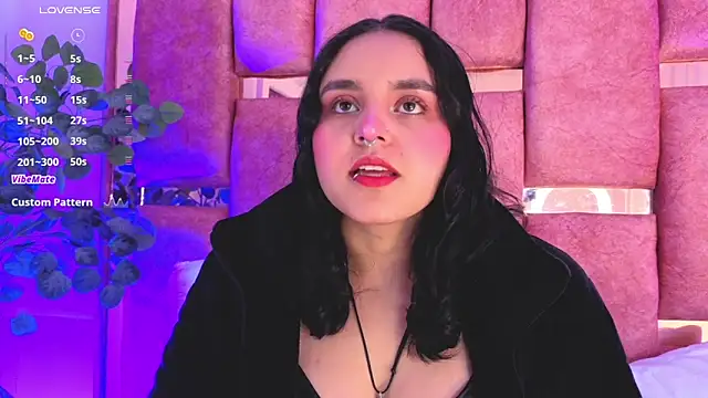 Snapshot of _Ambar-devon_ chatting on November 24, 2025, 7:03 pm Ambar-devon online show from November 24, 2025, 7:03 pm