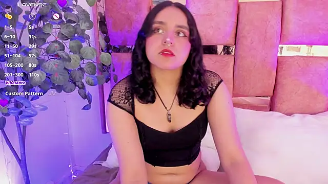 Snapshot of _Ambar-devon_ chatting on October 29, 2025, 7:13 pm Ambar-devon online show from October 29, 2025, 7:13 pm