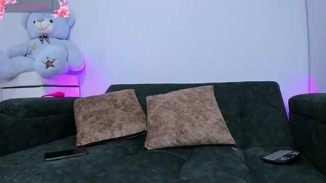 liz 25b online show from February 22, 2026, 4:04 am