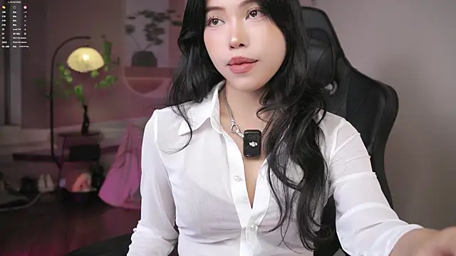 Miuzxc online show from March 18, 2026, 6:49 am