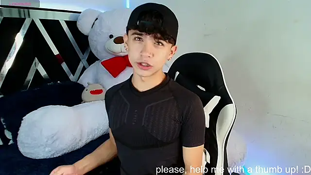 Snapshot of Niico_Cruz chatting on February 7, 2025, 7:07 am Niico Cruz online show from February 7, 2025, 7:07 am