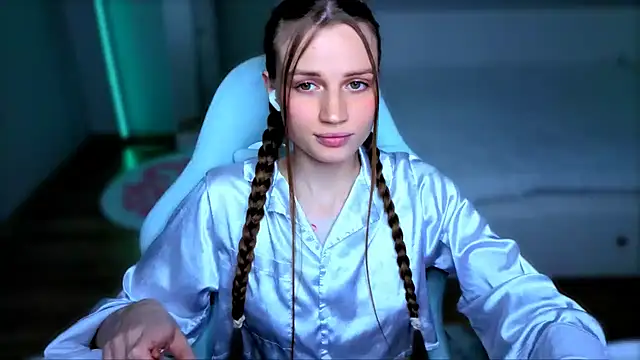 Snapshot of StellaLawless chatting on June 25, 2026, 8:03 pm StellaLawless online show from June 25, 2026, 8:03 pm