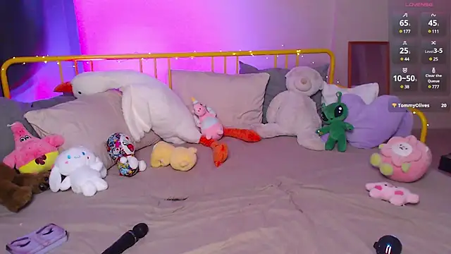 Snapshot of KatieMelone chatting on March 4, 2025, 2:06 am KatieMelone online show from March 4, 2025, 2:06 am