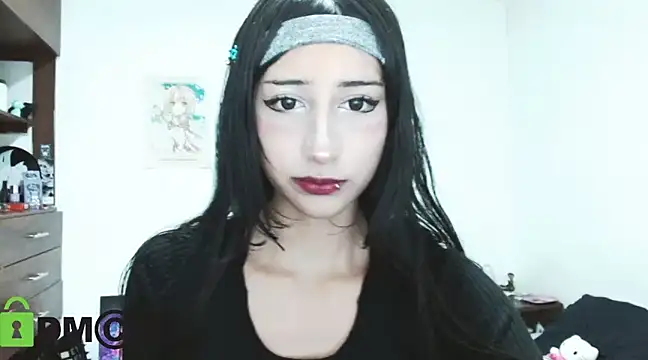 TaraTetsu  online show from February 3, 2025, 4:52 pm