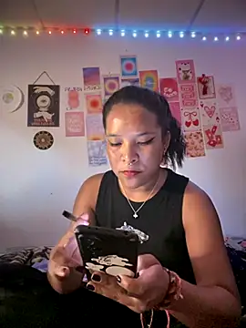 Kimber 666 online show from September 29, 2025, 8:47 pm