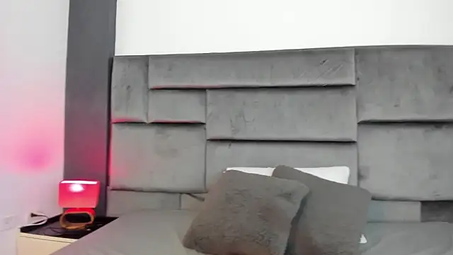 MarilynSmIith online show from January 19, 2026, 12:20 pm