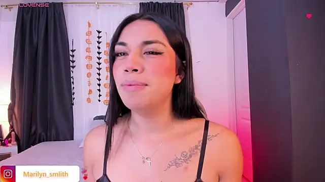 MarilynSmIith online show from October 20, 2025, 12:17 pm