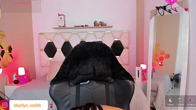 MarilynSmIith online show from March 17, 2026, 12:19 pm