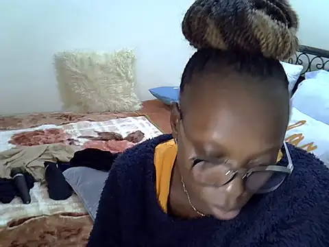 Snapshot of Sweet_Bear chatting on June 30, 2026, 5:57 pm Sweet Bear online show from June 30, 2026, 5:57 pm