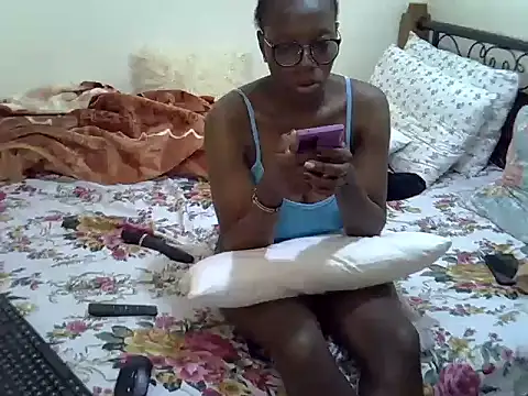 Sweet Bear online show from March 16, 2026, 3:14 am