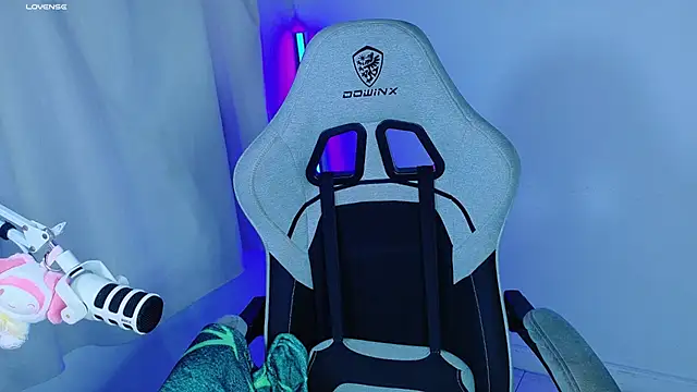 stephybrown online show from October 26, 2025, 1:28 am