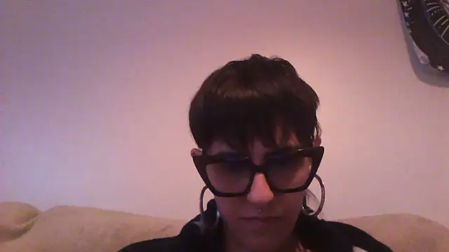 Snapshot of nickfxx chatting on May 16, 2026, 11:37 pm nickfxx online show from May 16, 2026, 11:37 pm