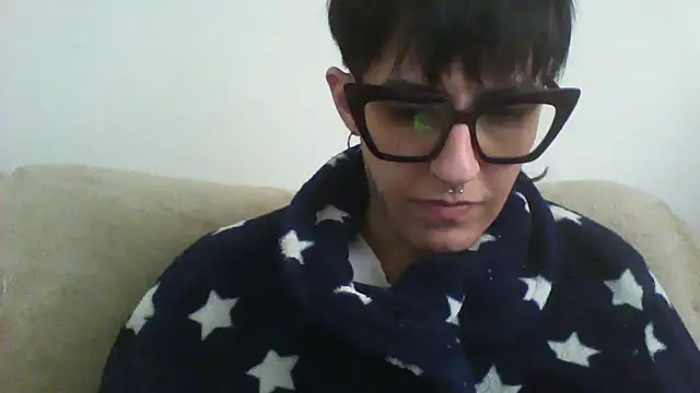 Snapshot of nickfxx chatting on May 2, 2026, 6:46 pm nickfxx online show from May 2, 2026, 6:46 pm