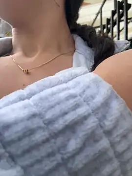 abbymnd online show from November 13, 2025, 1:15 pm