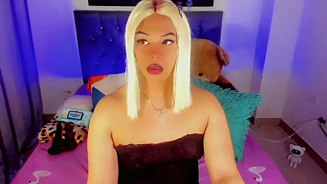 Zakura hot1 online show from November 29, 2025, 9:09 am