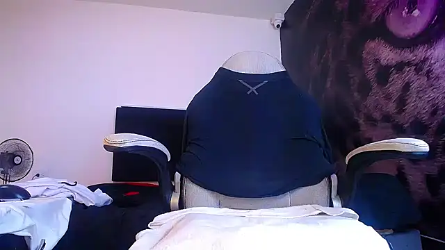 DOMINIT HOT online show from September 10, 2025, 8:41 pm